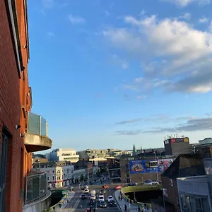 https://apt-camdenwharf.hotel-killarney.com