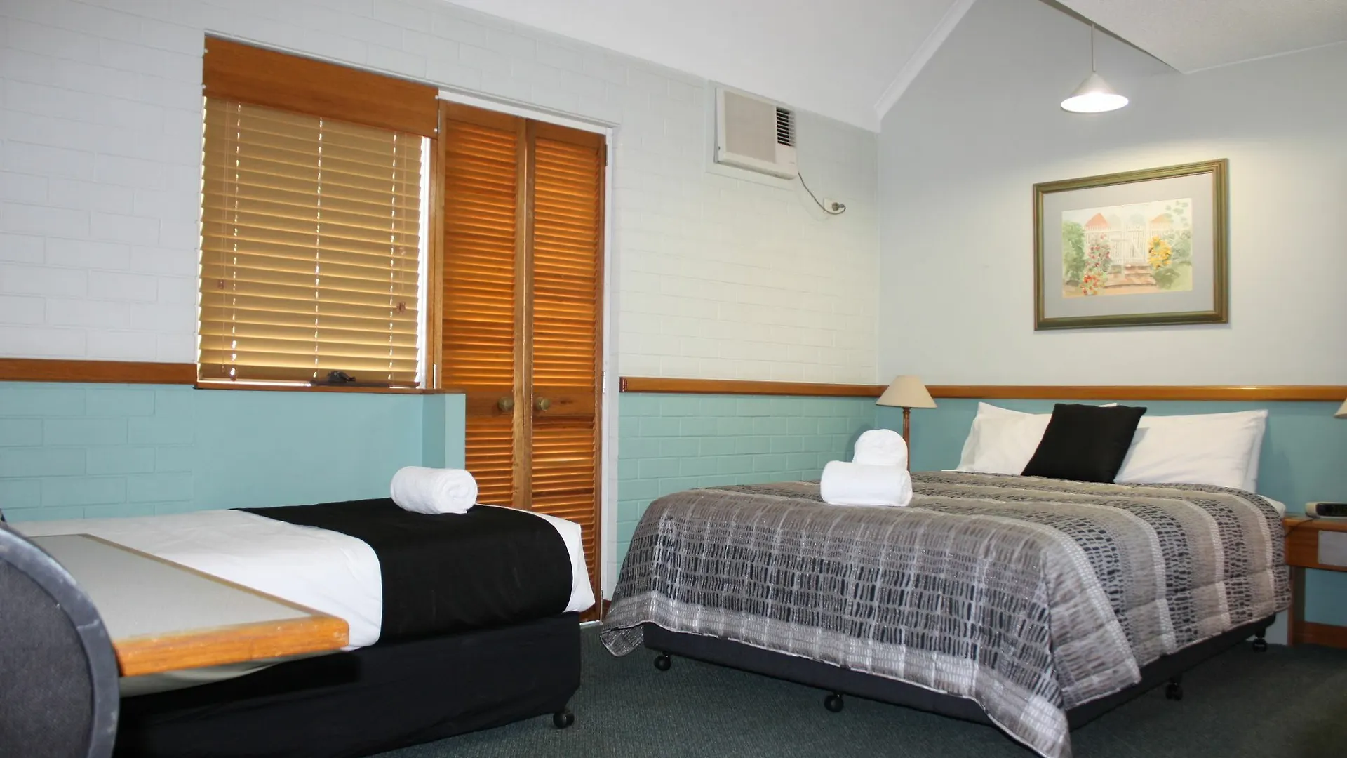 Hotel Spring Hill Inn